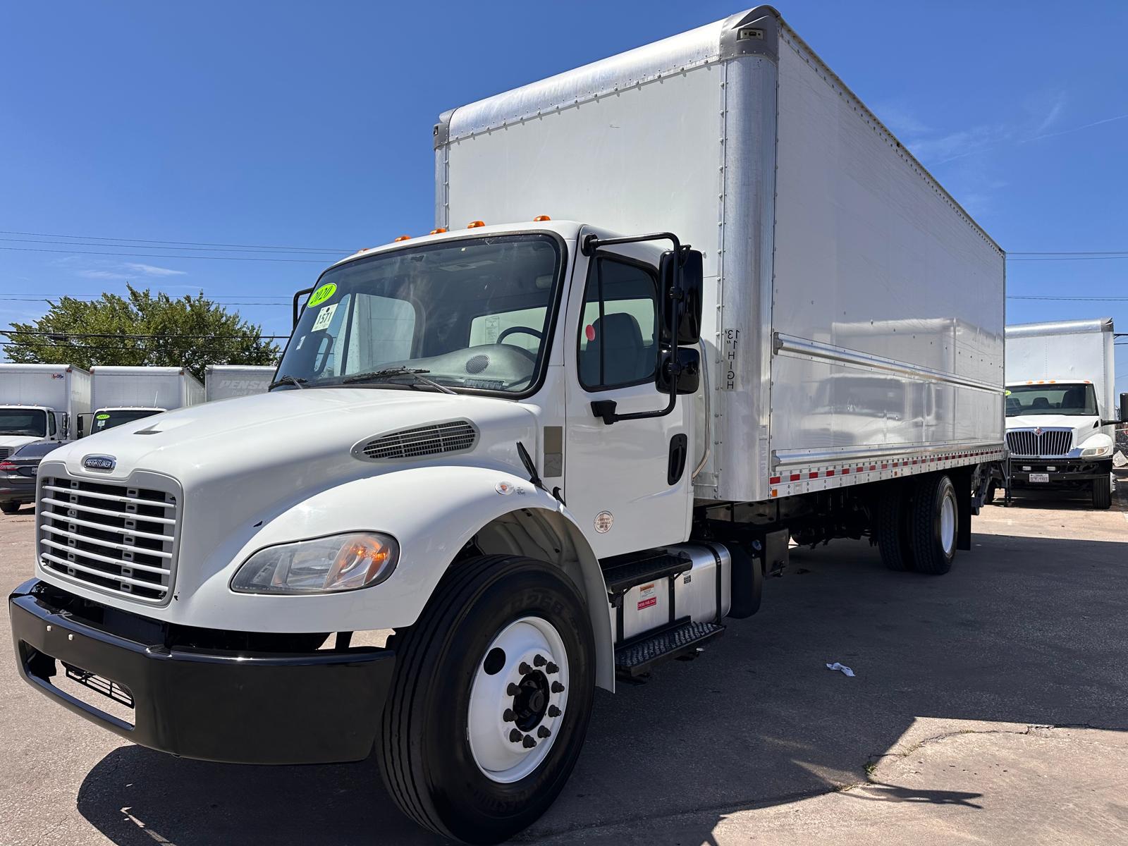 The Versatile Commercial Box Truck: Your Key to Business Success